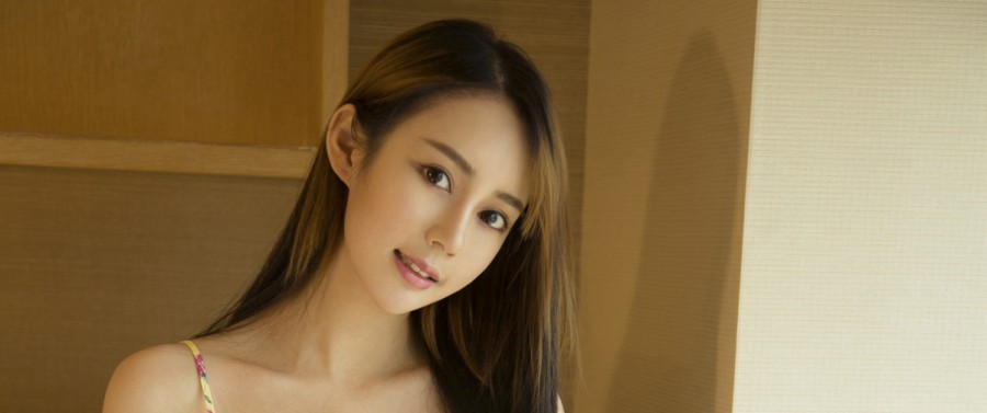在夜店颁结婚证？“新形式是年轻人的婚姻态度表达”